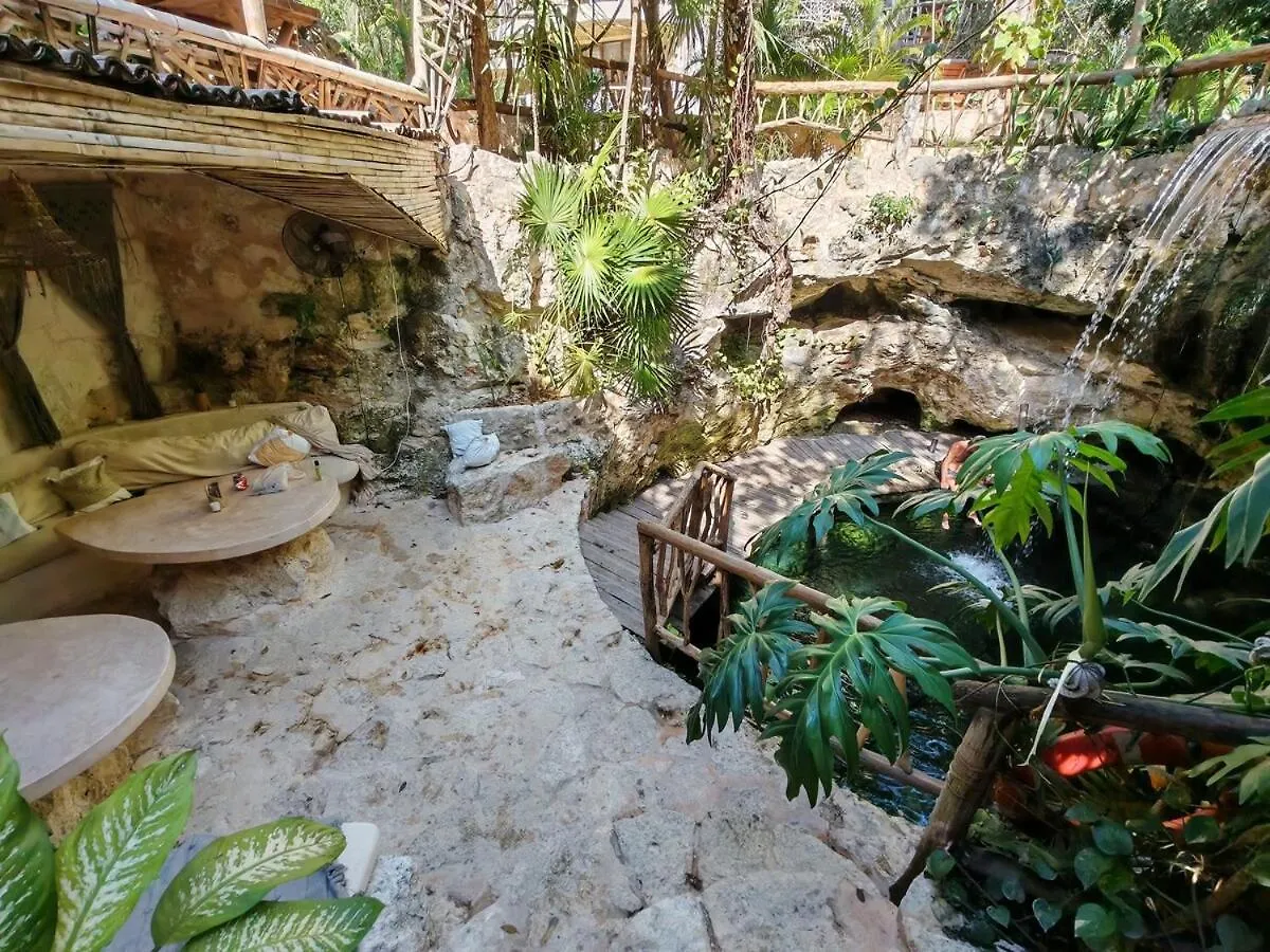 Jacuzzi Retreat Sunrise Haven Apartment Tulum 0*,  Mexico